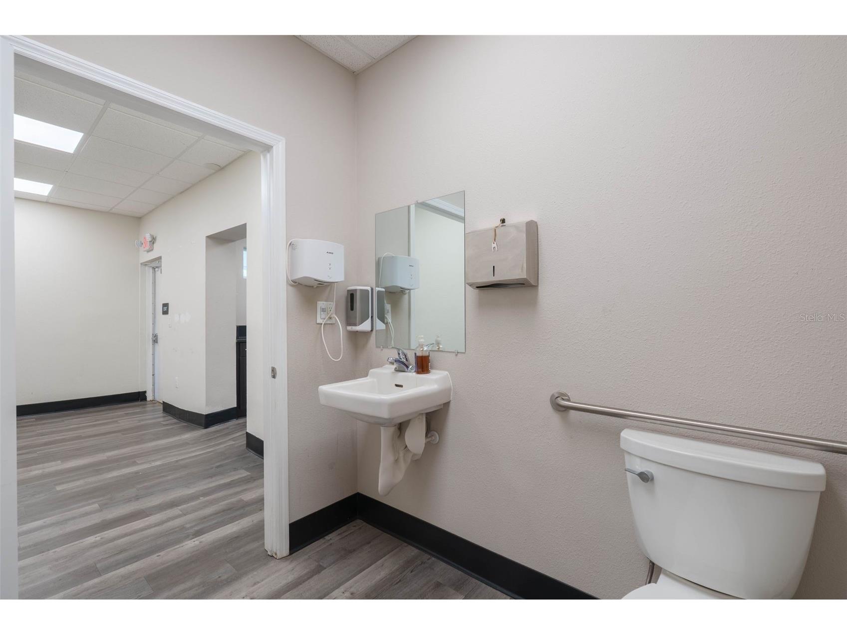 8202 N Armenia Avenue Tampa FL 33604 TB8451639 image41