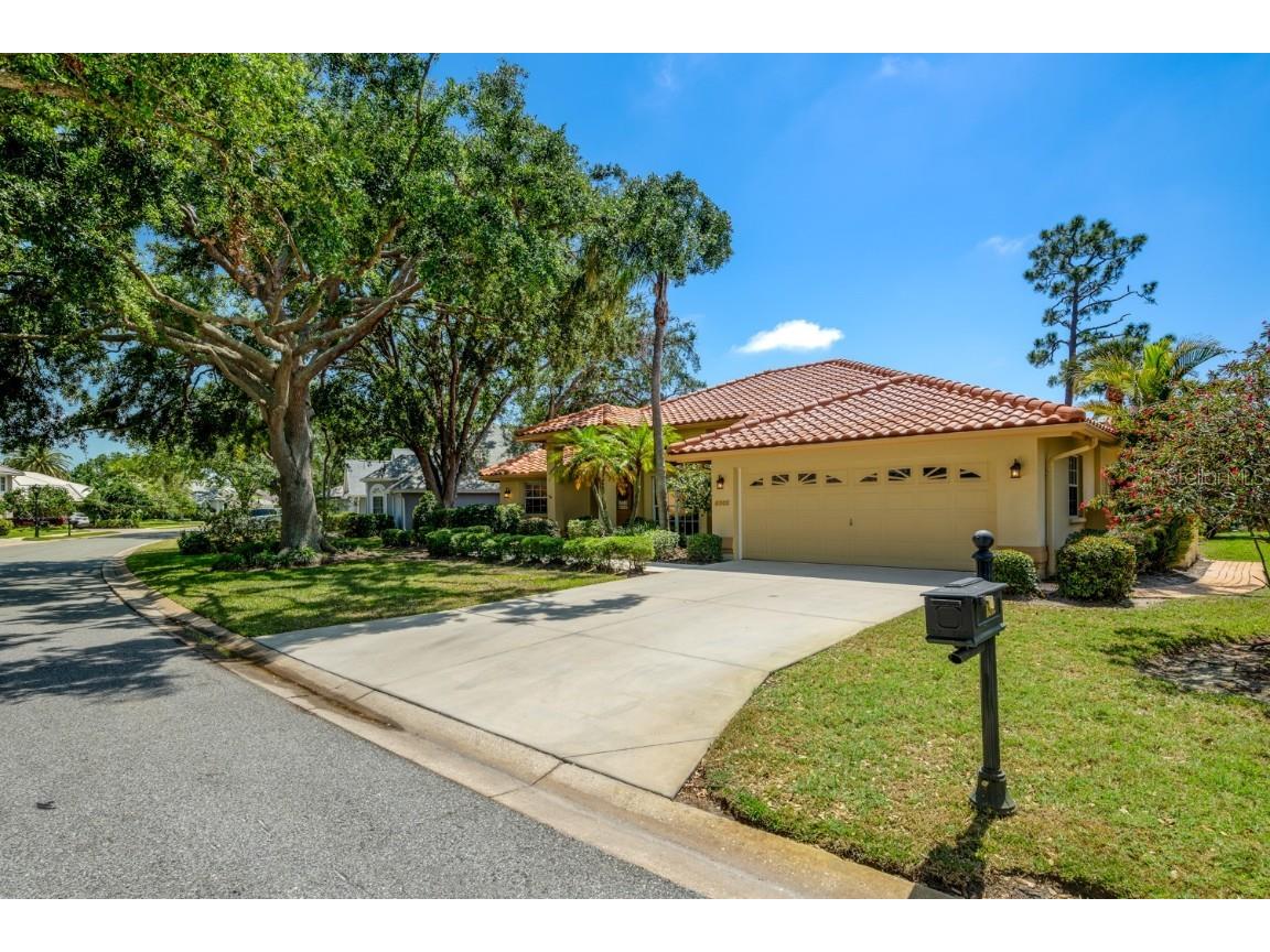 8202 Shadow Pine Way Sarasota FL 34238 O6305019 image3