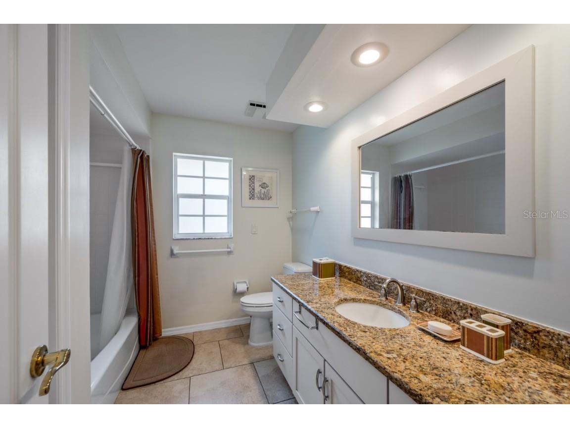 8202 Shadow Pine Way Sarasota FL 34238 O6305019 image31