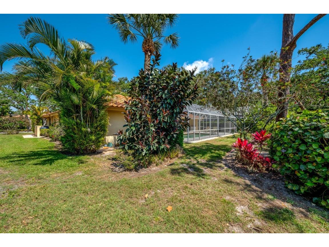 8202 Shadow Pine Way Sarasota FL 34238 O6305019 image37