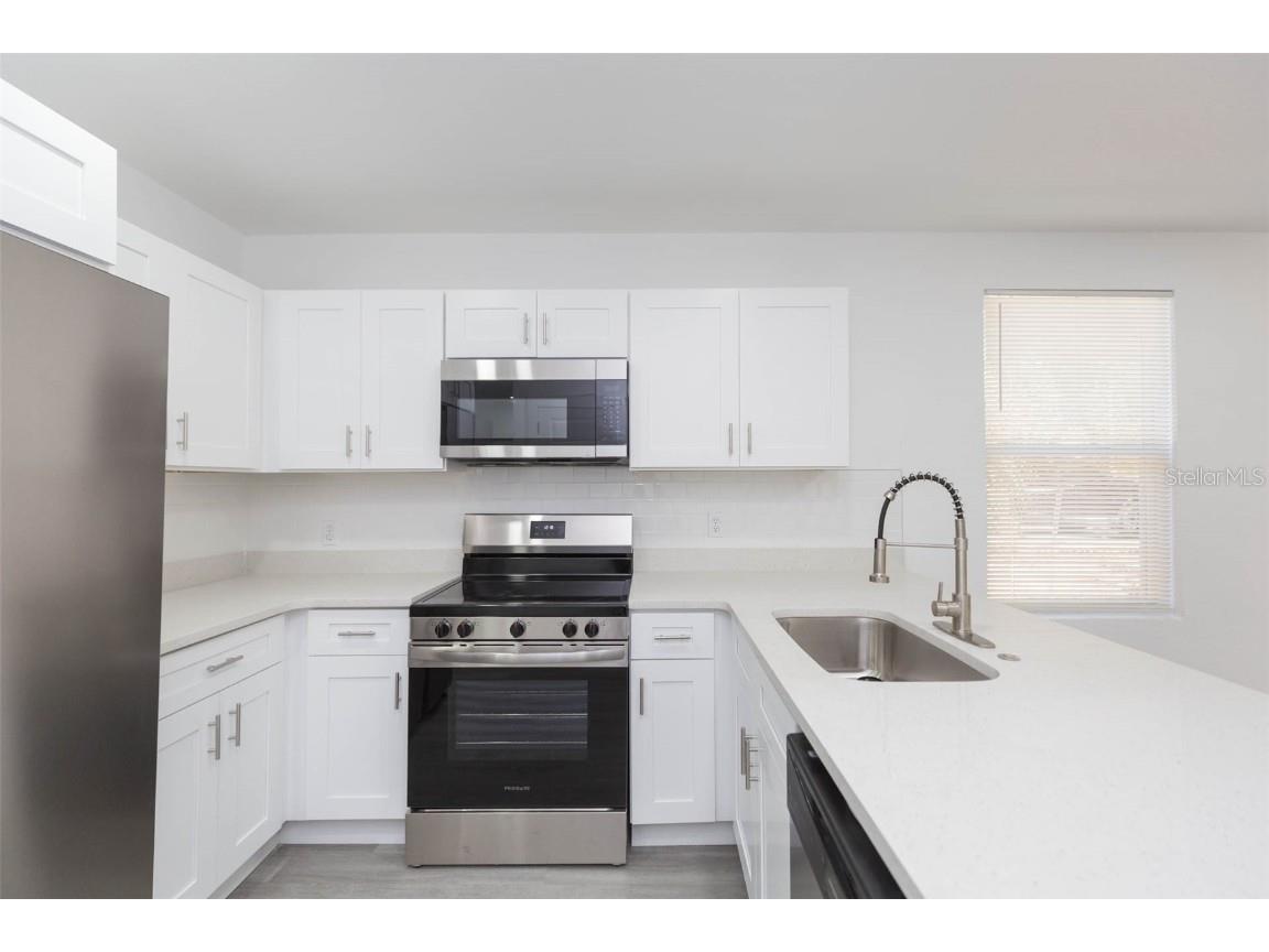 8204 N 10th Tampa FL 33604 TB8443154 image11