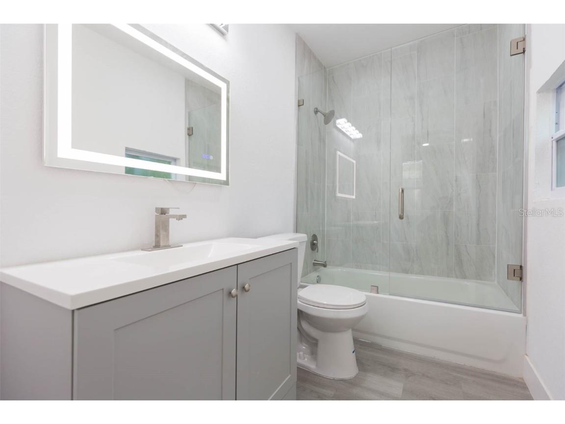 8204 N 10th Tampa FL 33604 TB8443154 image16