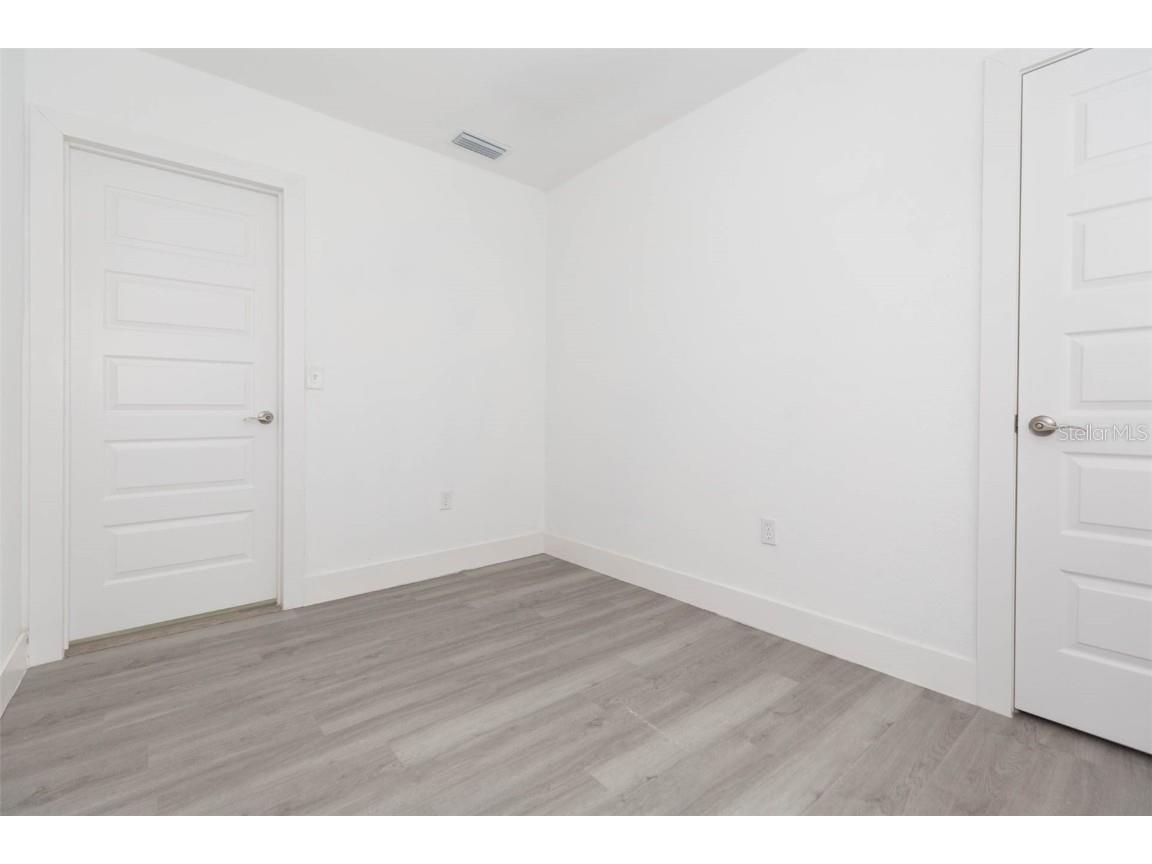 8204 N 10th Tampa FL 33604 TB8443154 image24