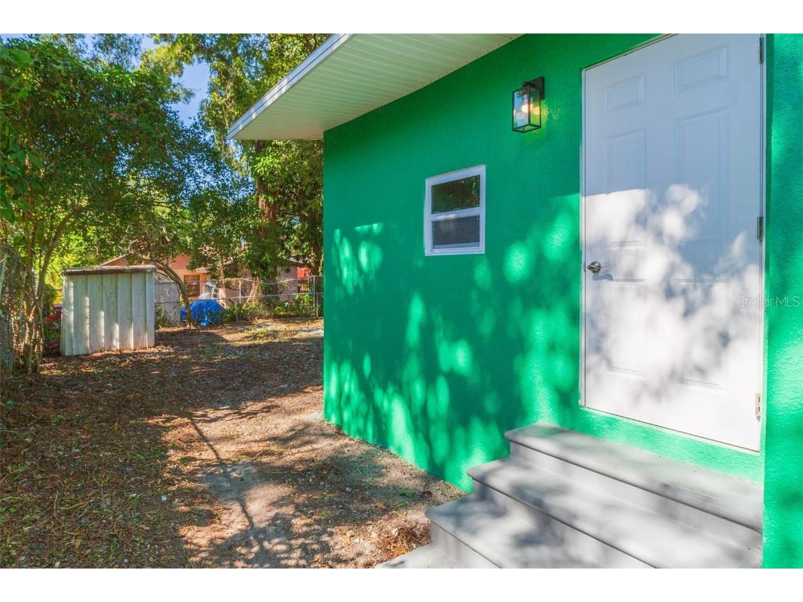 8204 N 10th Tampa FL 33604 TB8443154 image27
