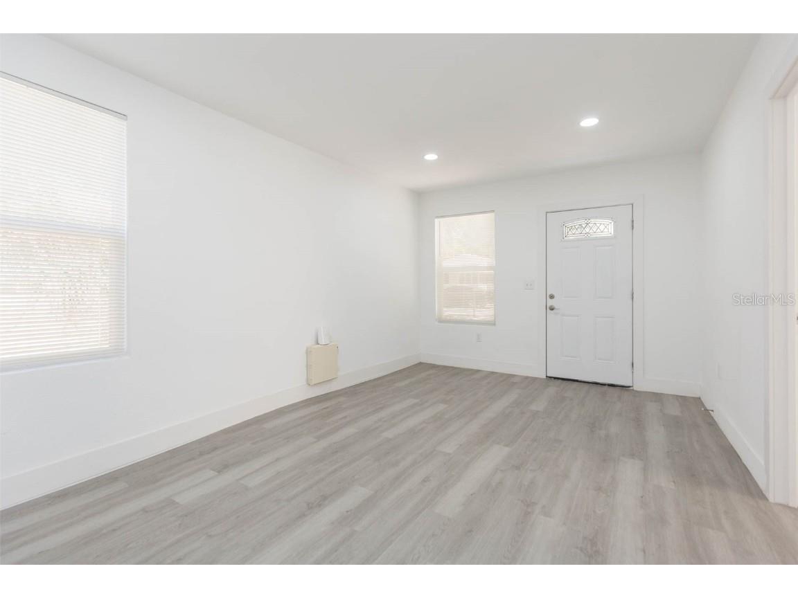 8204 N 10th Tampa FL 33604 TB8443154 image7