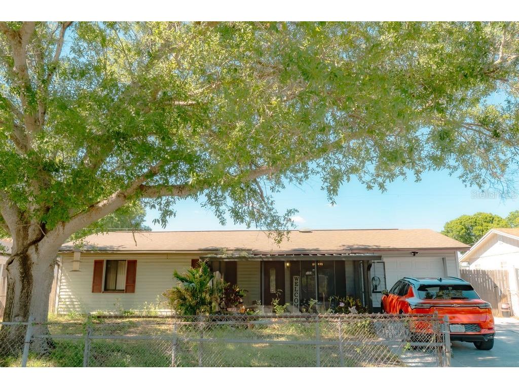 8204 Trammell Trail Tampa FL 33619 TB8503362 image1