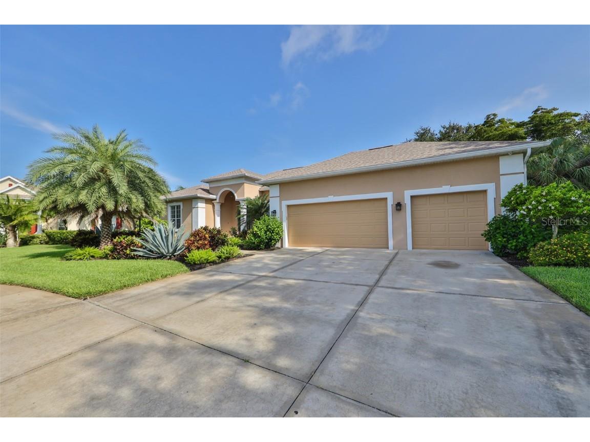 8205 8th Terrace NW Bradenton FL 34209 A4602749 image1