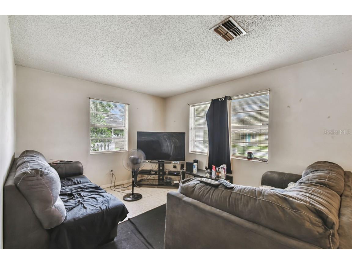 8205 N Semmes Street Tampa FL 33604 TB8427255 image20