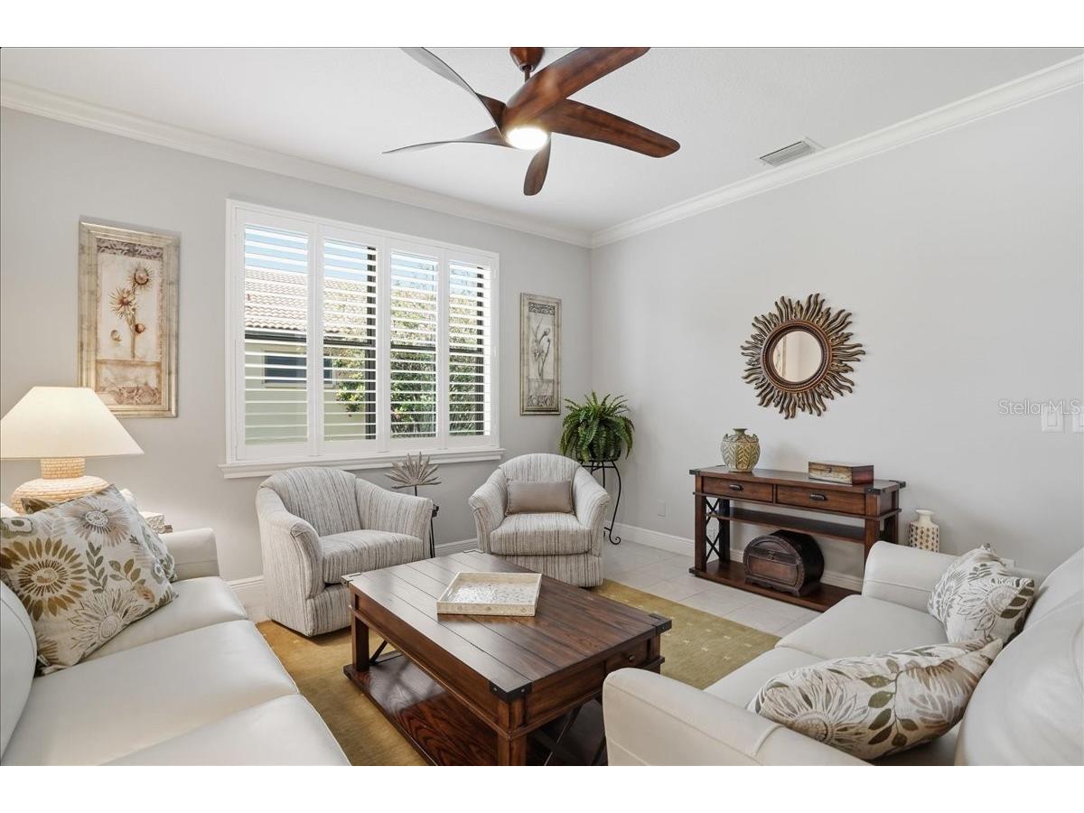 8205 Stirling Falls Circle Sarasota FL 34243 A4686670 image11