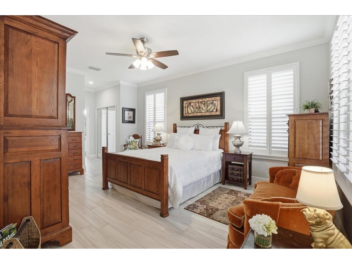 8205 Stirling Falls Circle Sarasota FL 34243 A4686670 image23