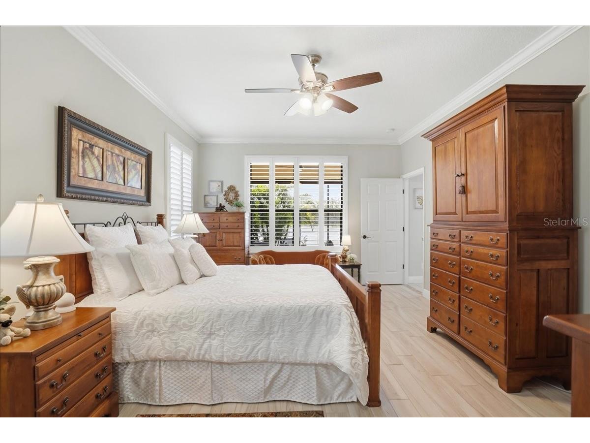 8205 Stirling Falls Circle Sarasota FL 34243 A4686670 image27