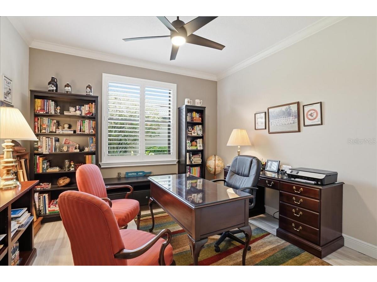 8205 Stirling Falls Circle Sarasota FL 34243 A4686670 image36