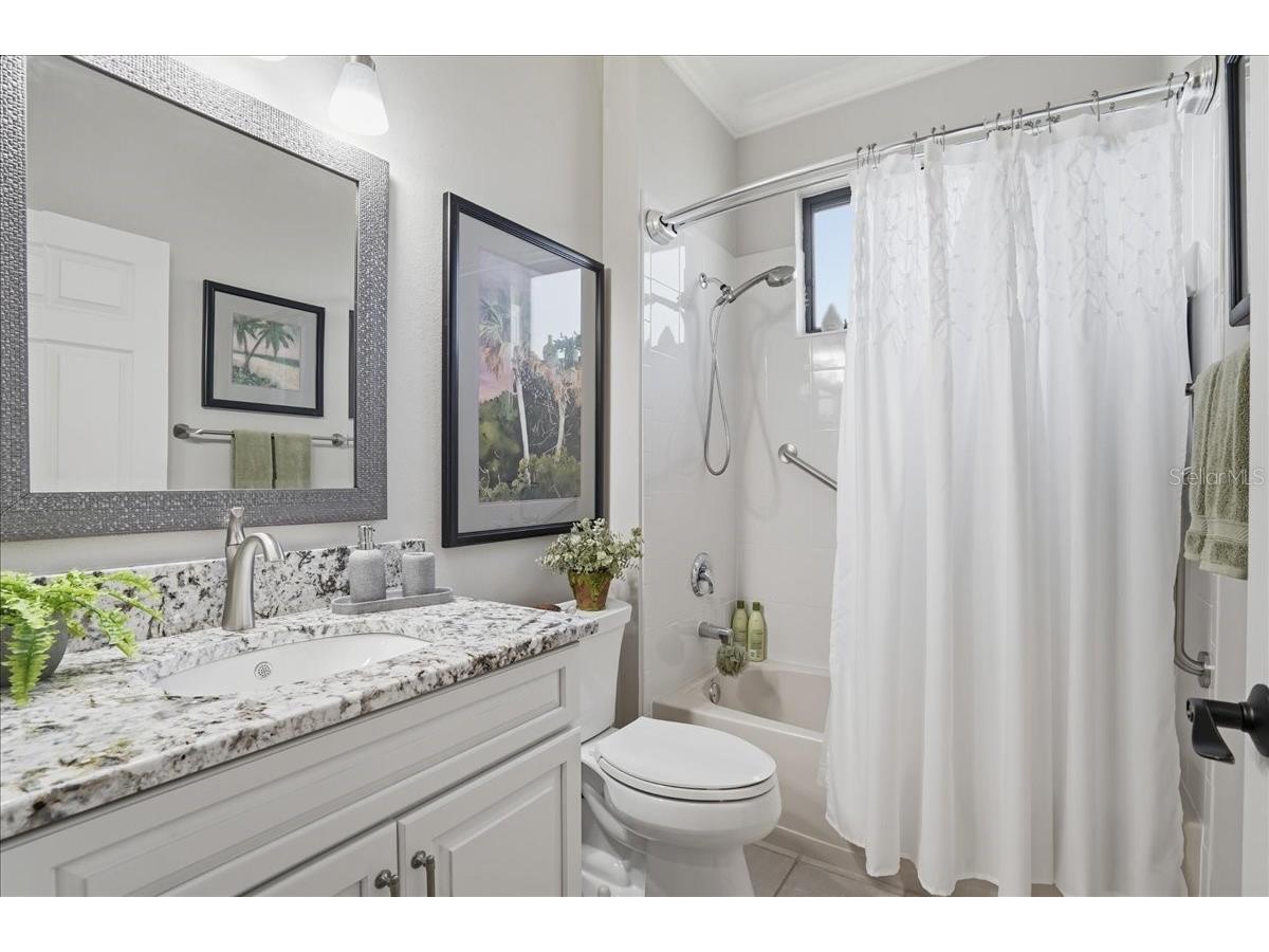 8205 Stirling Falls Circle Sarasota FL 34243 A4686670 image41