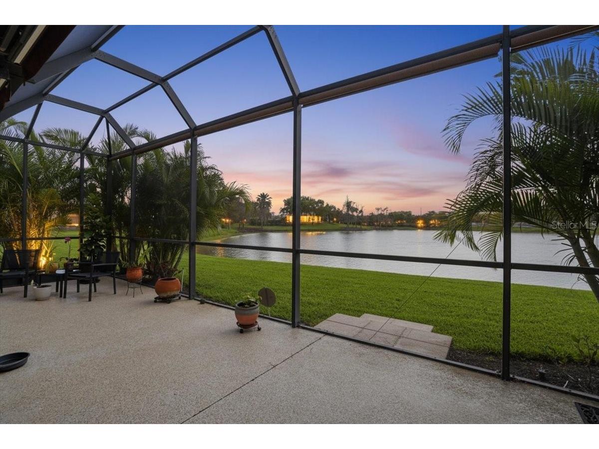 8205 Stirling Falls Circle Sarasota FL 34243 A4686670 image48