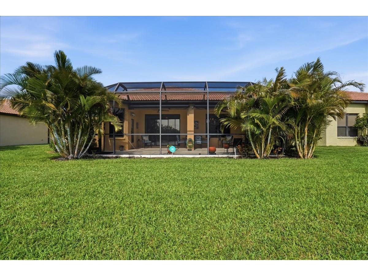 8205 Stirling Falls Circle Sarasota FL 34243 A4686670 image54