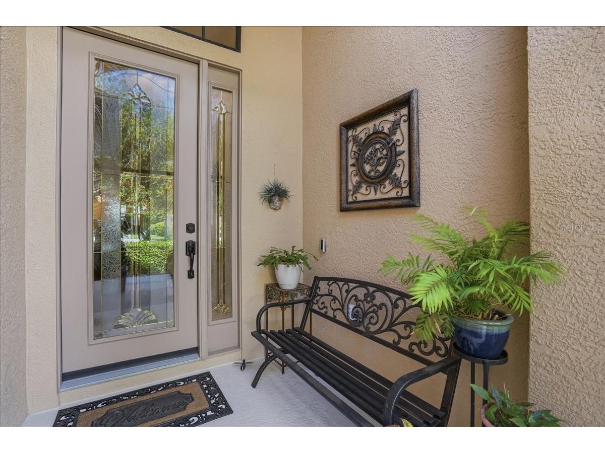 8205 Stirling Falls Circle Sarasota FL 34243 A4686670 image6