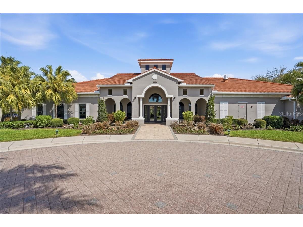 8205 Stirling Falls Circle Sarasota FL 34243 A4686670 image66