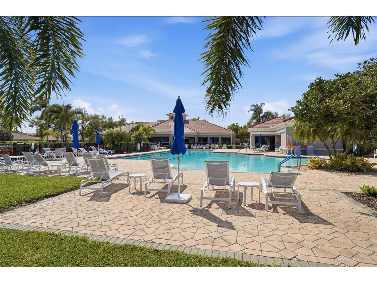 8205 Stirling Falls Circle Sarasota FL 34243 A4686670 image69