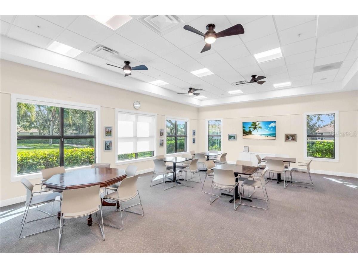 8205 Stirling Falls Circle Sarasota FL 34243 A4686670 image73