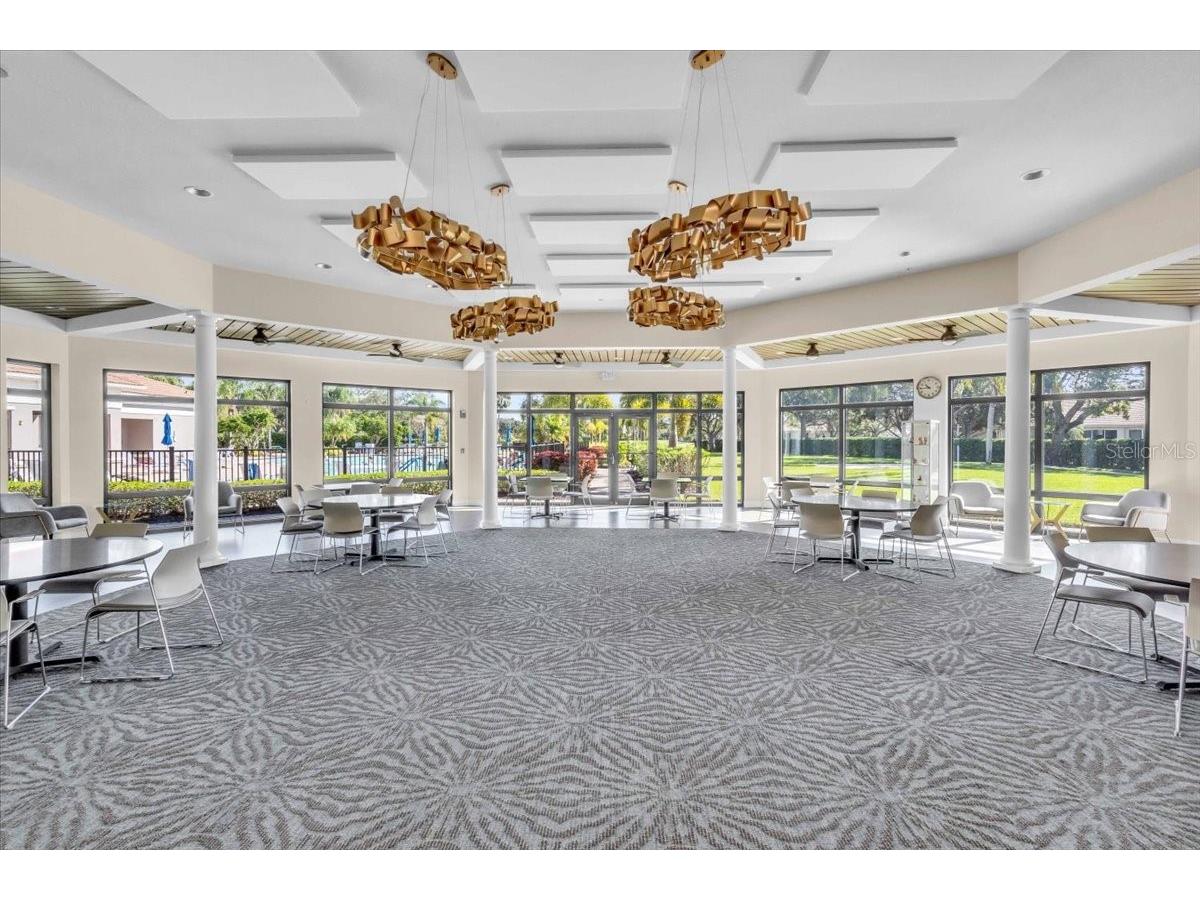 8205 Stirling Falls Circle Sarasota FL 34243 A4686670 image74