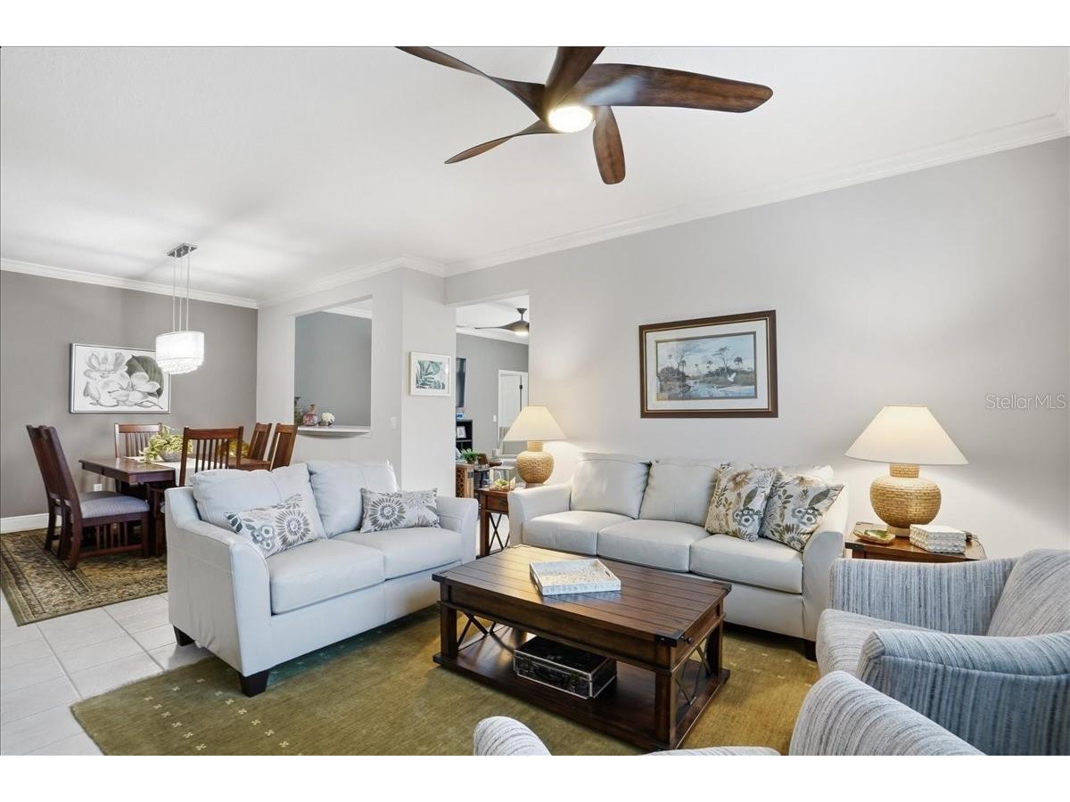 8205 Stirling Falls Circle Sarasota FL 34243 A4686670 image8