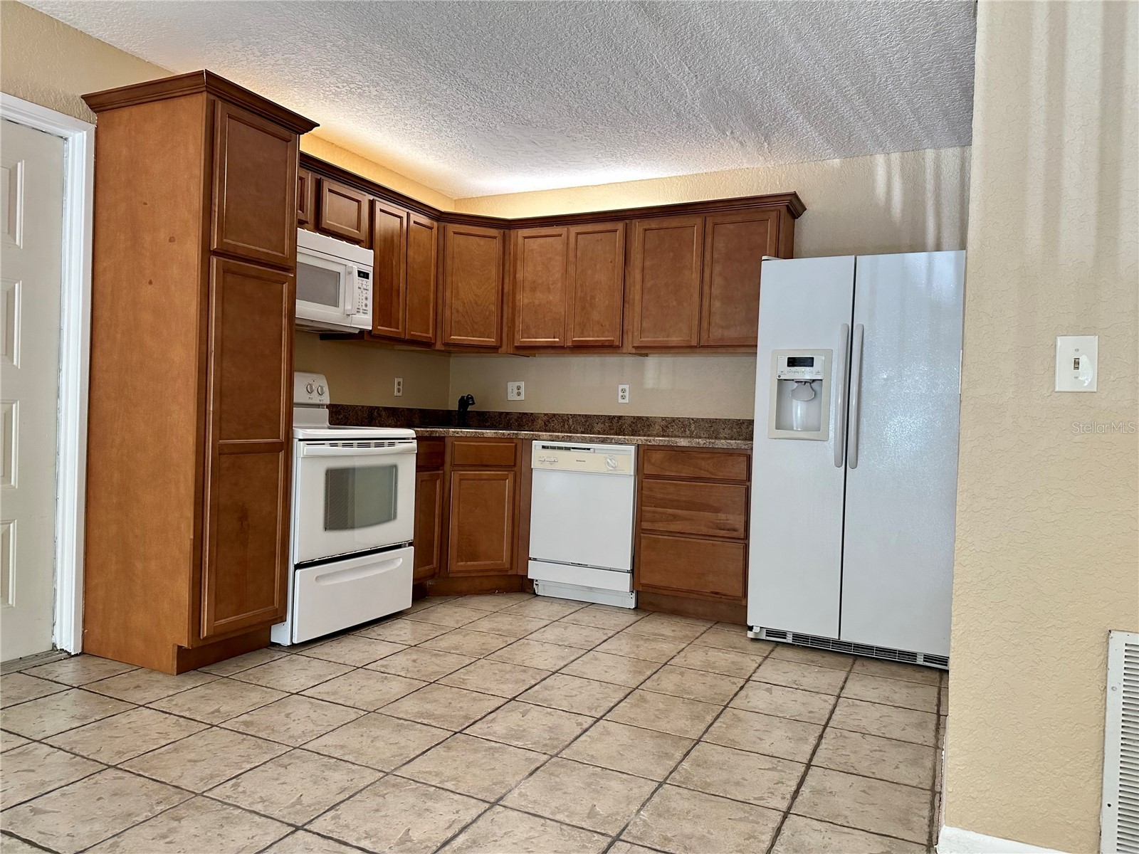 8205 Sun Spring Circle #B1 Orlando FL 32825 O6399762 image2