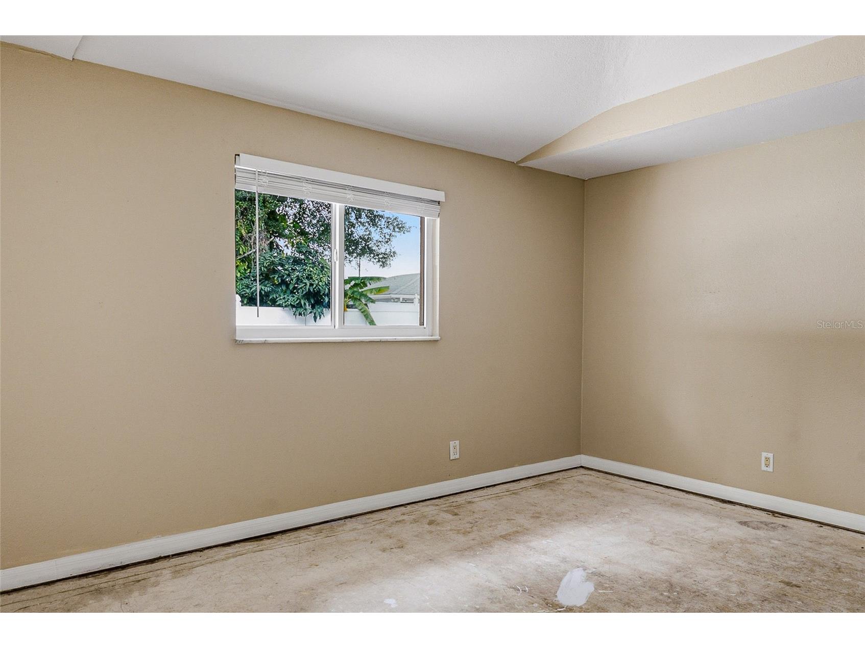 8205 Westridge Drive Tampa FL 33615 TB8518933 image18