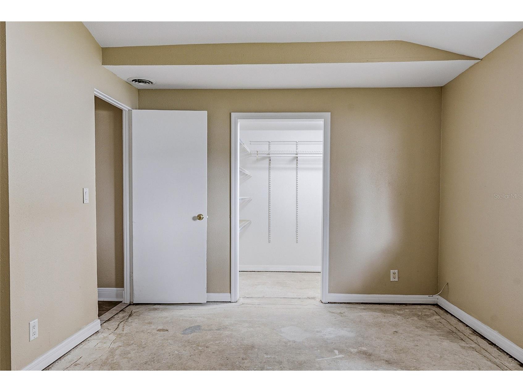 8205 Westridge Drive Tampa FL 33615 TB8518933 image20
