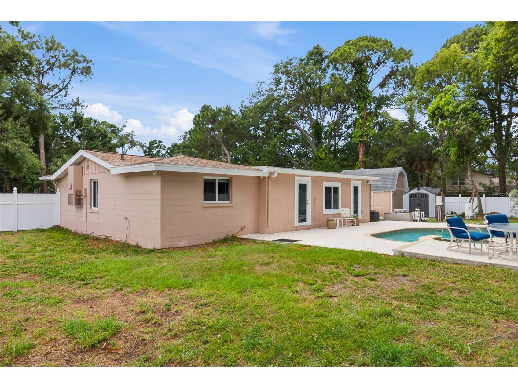 8205 Westridge Drive Tampa FL 33615 TB8518933 image35