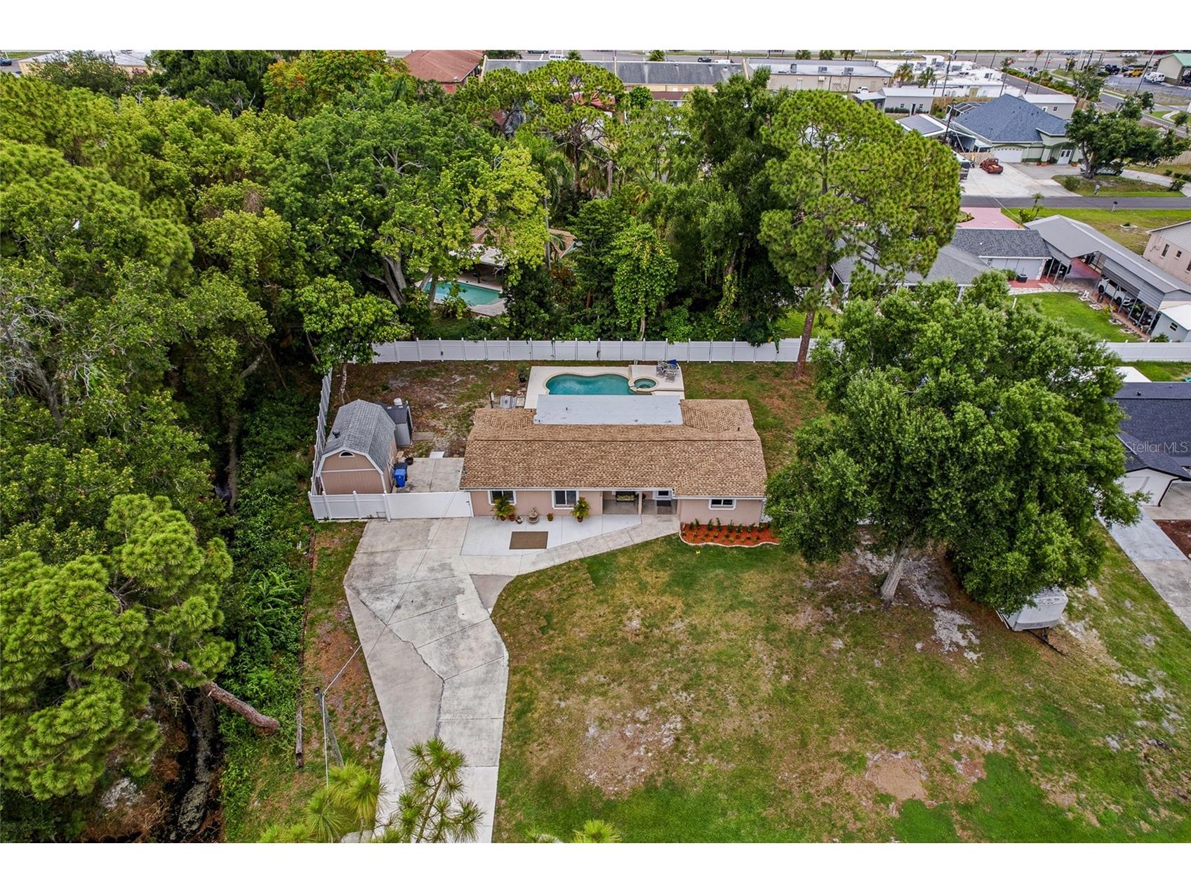 8205 Westridge Drive Tampa FL 33615 TB8518933 image39