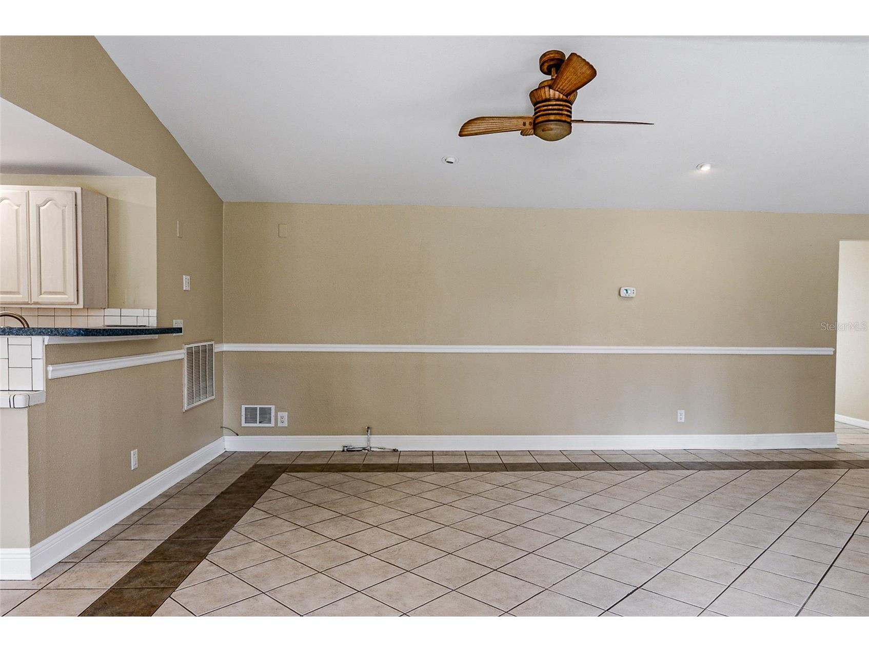 8205 Westridge Drive Tampa FL 33615 TB8518933 image8