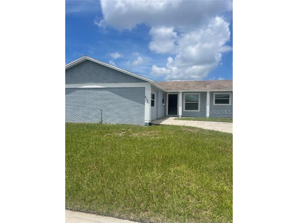 8206 Greenleaf Circle Tampa FL 33615 U8206515 image1
