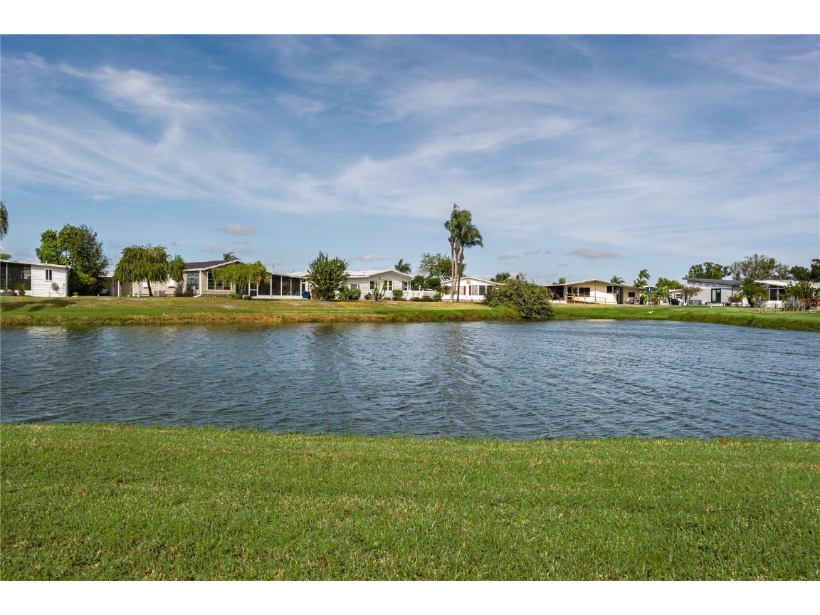 8206 Marie Lane Ellenton FL 34222 A4671270 image2