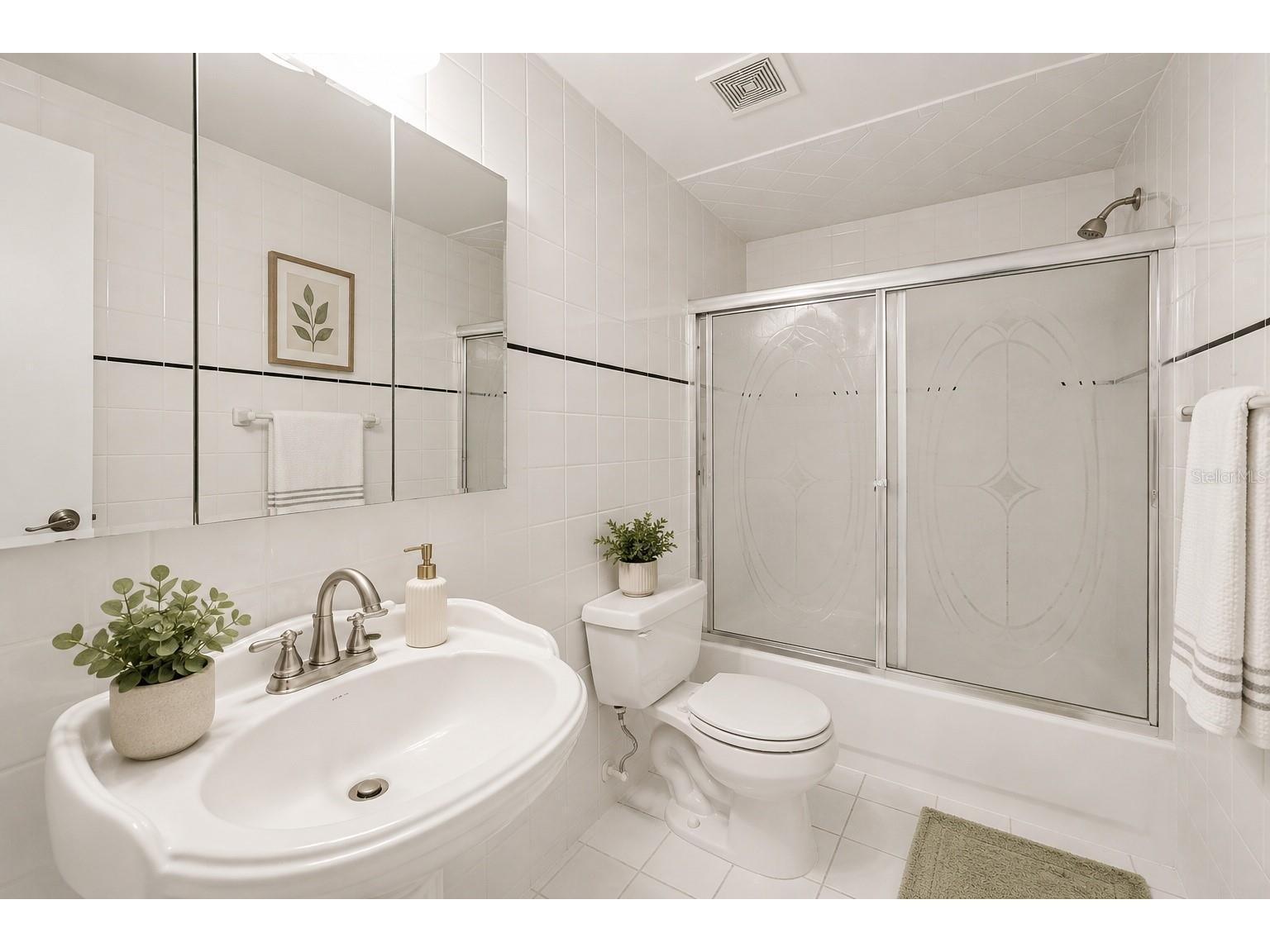 8206 Vassar Cir Tampa FL 33634 TB8523515 image19