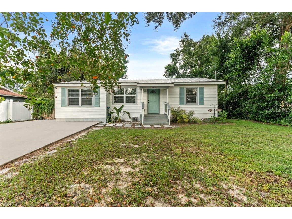 8207 N Ola Avenue Tampa FL 33604 TB8430934 image1