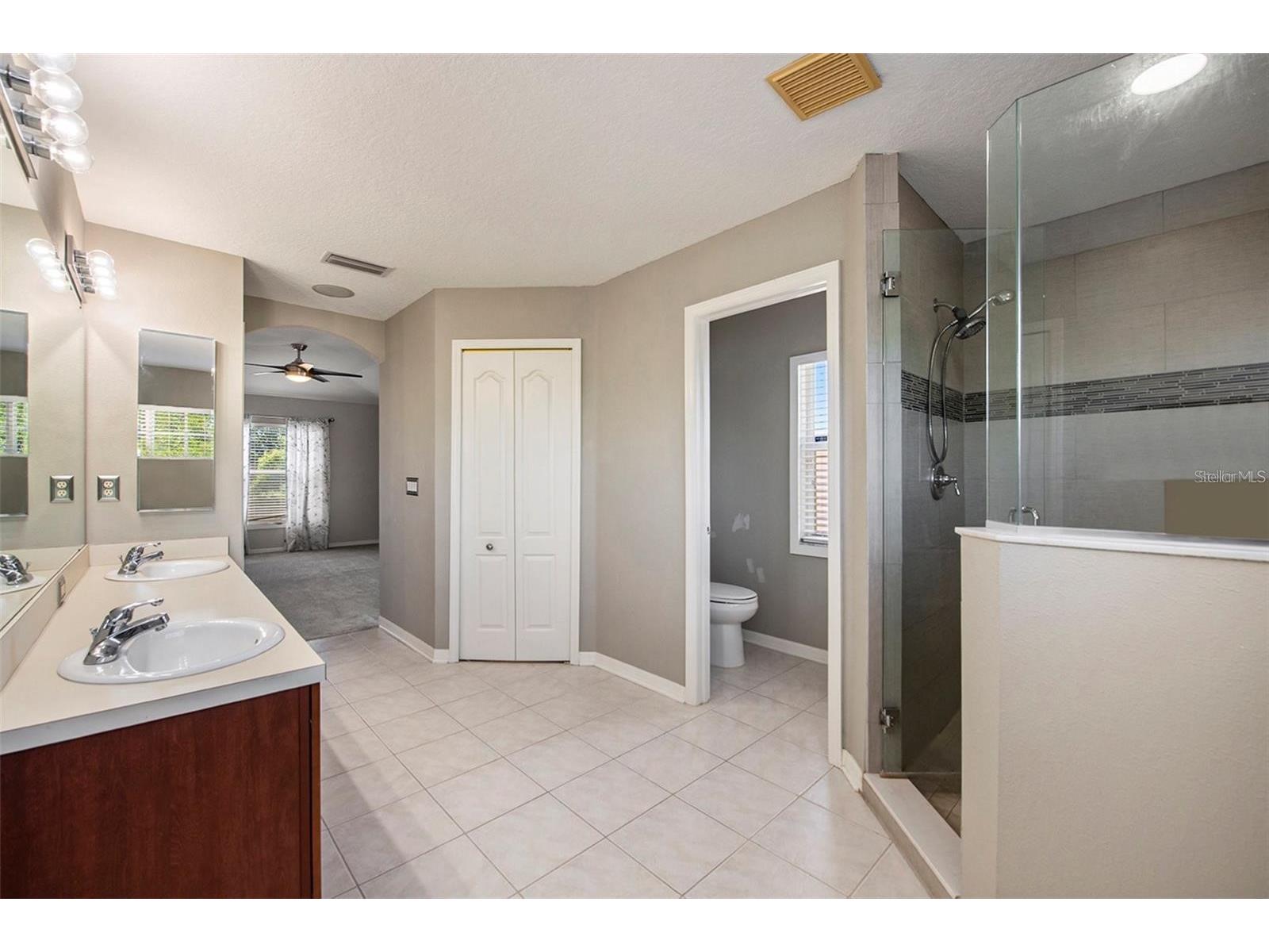 8207 Water Tower Drive Tampa FL 33619 TB8512259 image17
