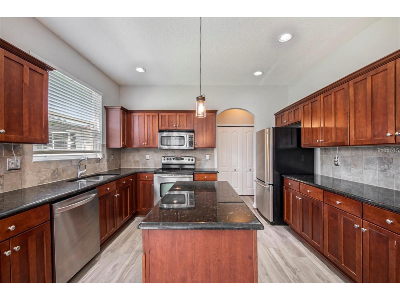 8207 Water Tower Drive Tampa FL 33619 TB8512259 image8
