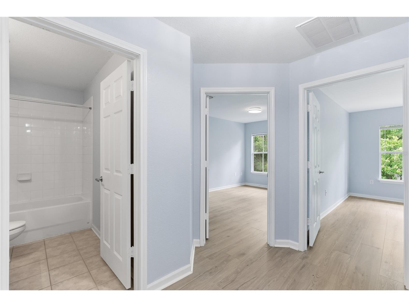 8208 Downpatrick Court Tampa FL 33610 TB8504872 image17