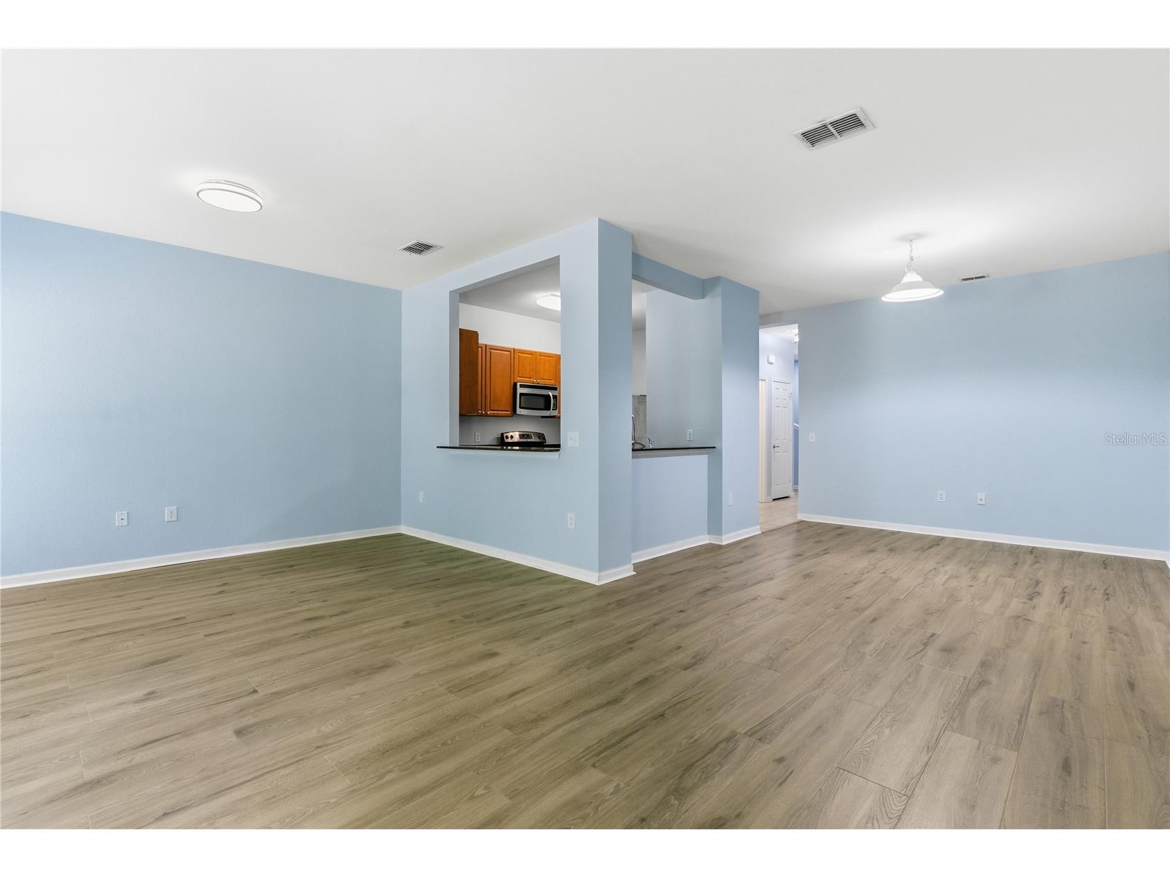8208 Downpatrick Court Tampa FL 33610 TB8504872 image4