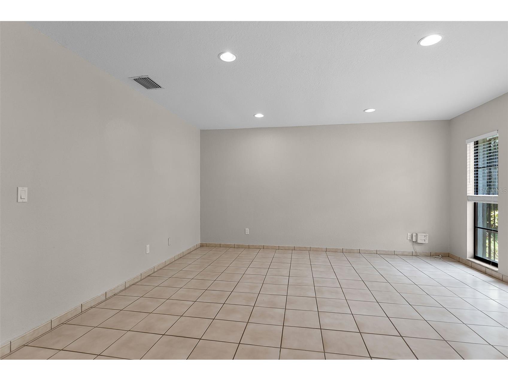 8208 La Serena Drive Tampa FL 33614 TB8465477 image6