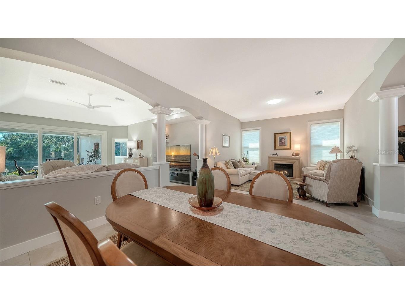 8208 Nice Way Sarasota FL 34238 G5104044 image11