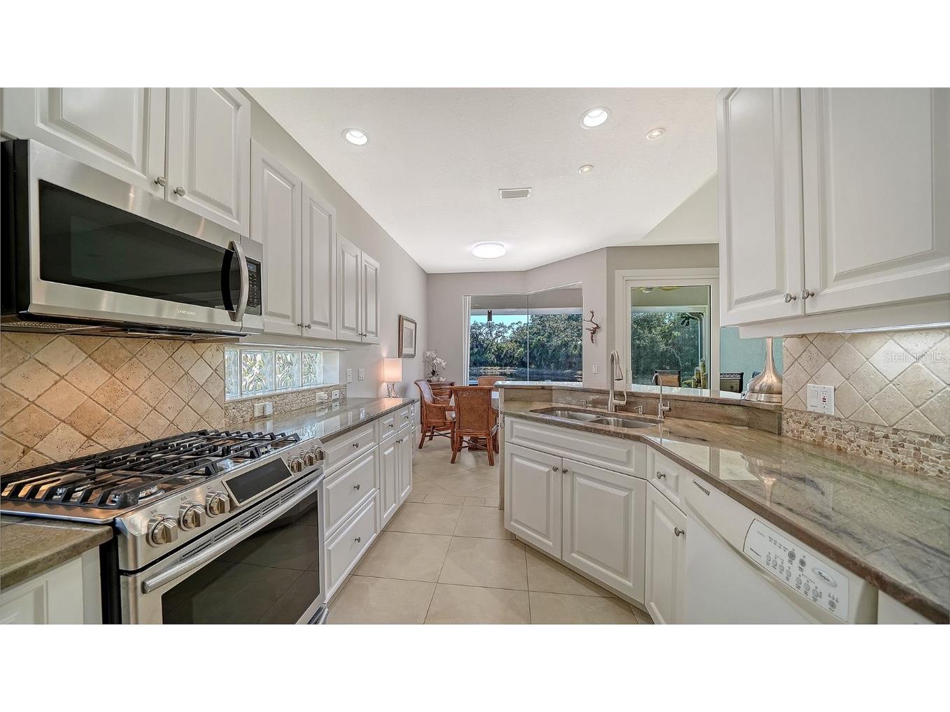 8208 Nice Way Sarasota FL 34238 G5104044 image18