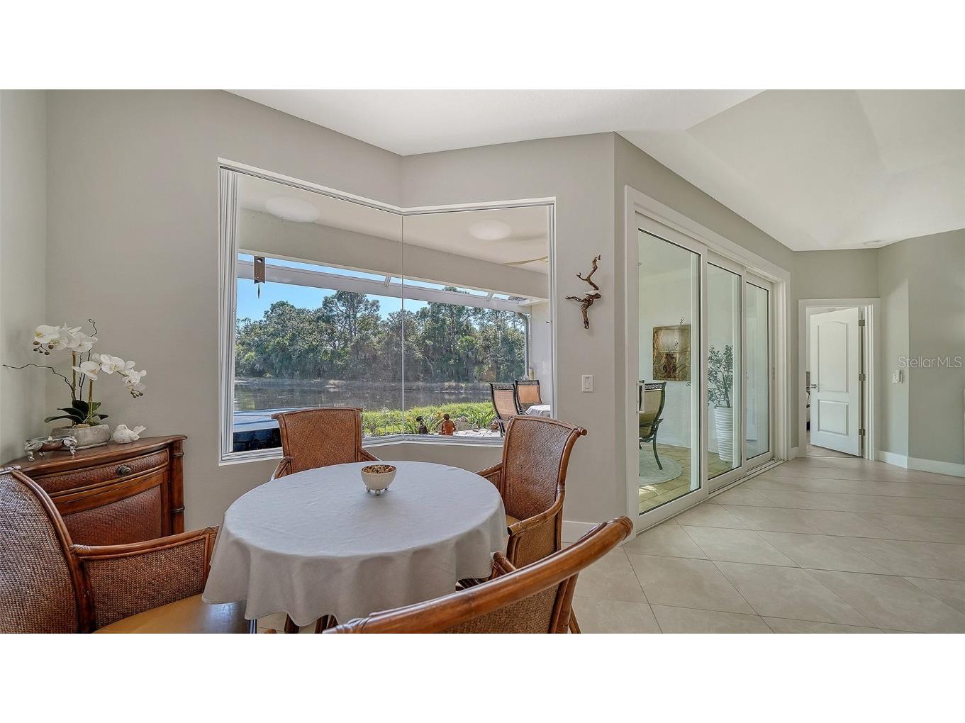 8208 Nice Way Sarasota FL 34238 G5104044 image20