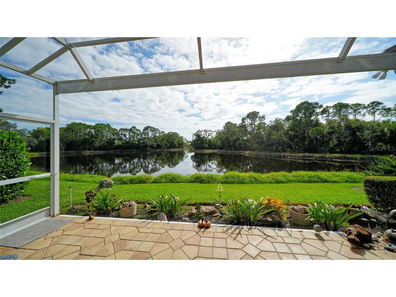 8208 Nice Way Sarasota FL 34238 G5104044 image42