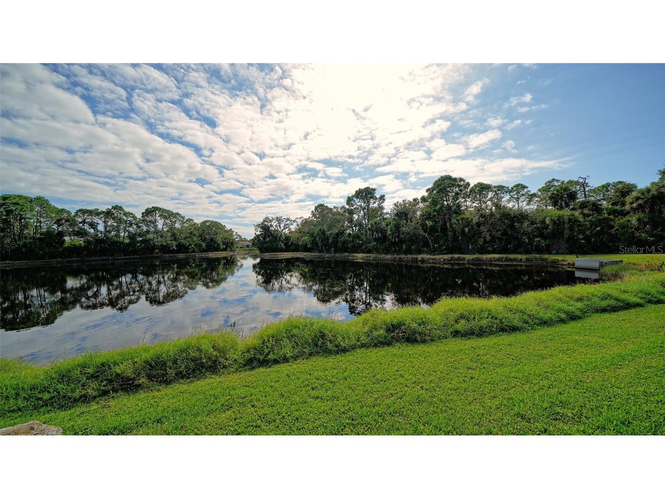 8208 Nice Way Sarasota FL 34238 G5104044 image45