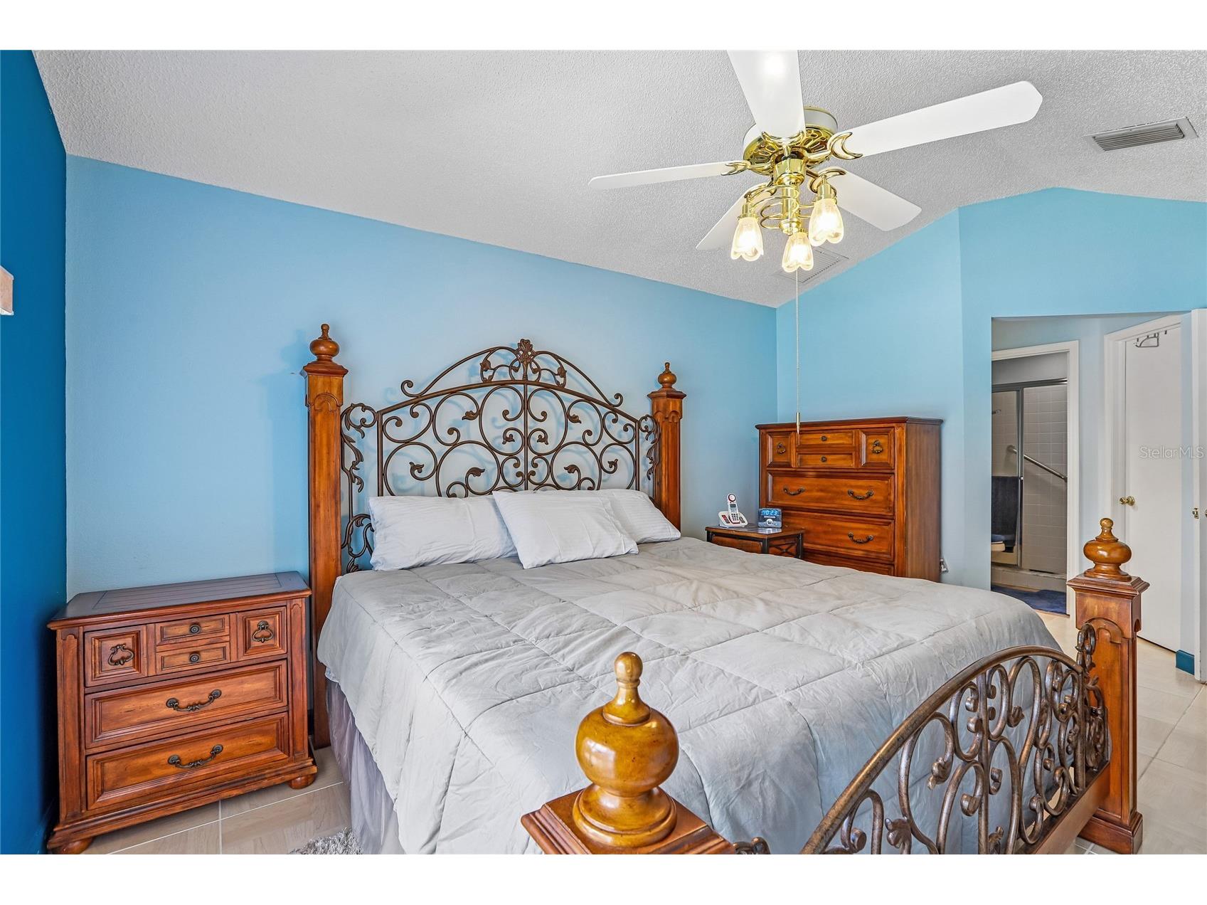 8208 Riverboat Drive Tampa FL 33637 TB8512602 image11
