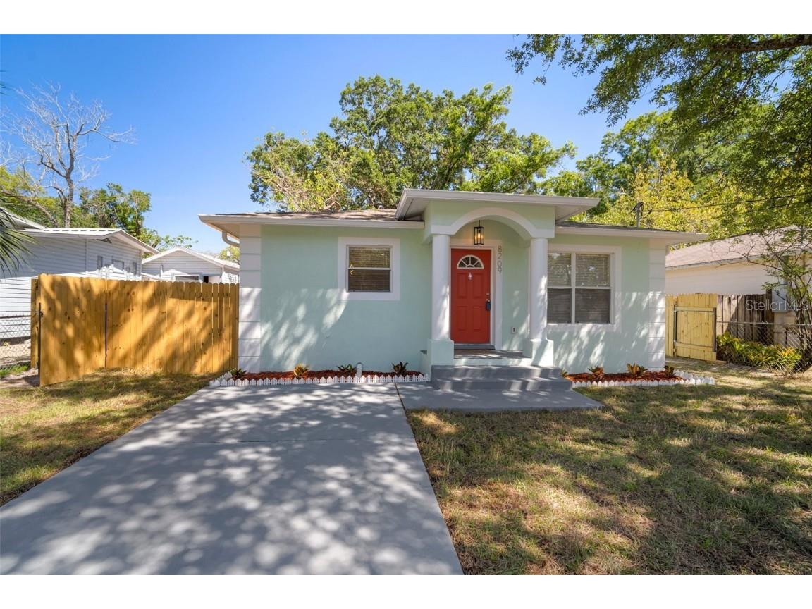 8209 N 10th Street Tampa FL 33604 T3435749 image1