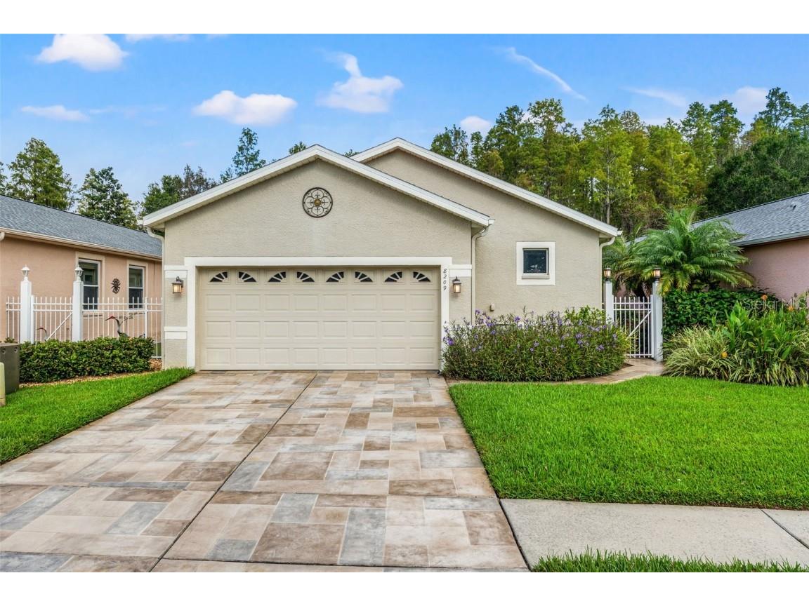 8209 Ponkan Road Land O Lakes FL 34637 W7868815 image1