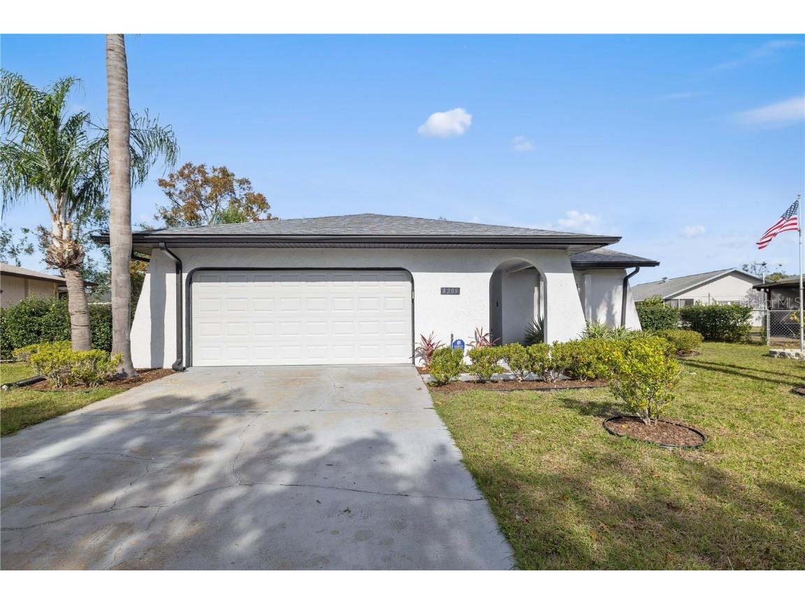 8209 Rugby Court Hudson FL 34667 TB8334669 image1