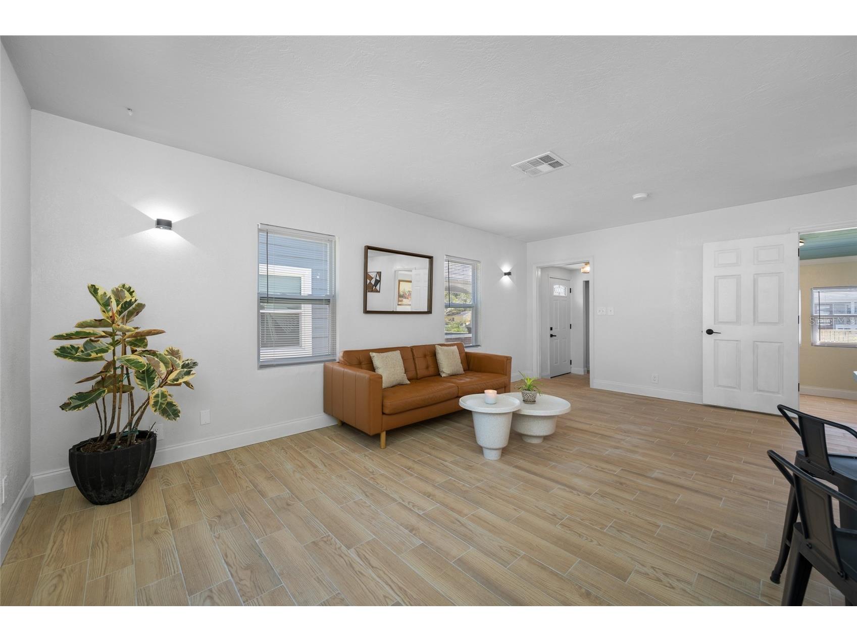 821 19th Avenue S Saint Petersburg FL 33705 TB8498873 image11